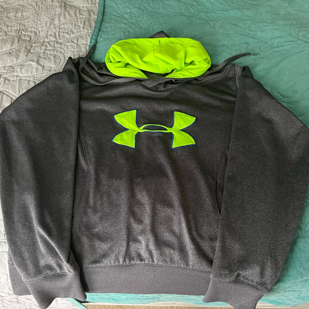 Youth Large Under Armour Cold Gear Hoodie